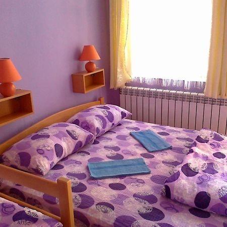 Hostel M Belgrado Esterno foto