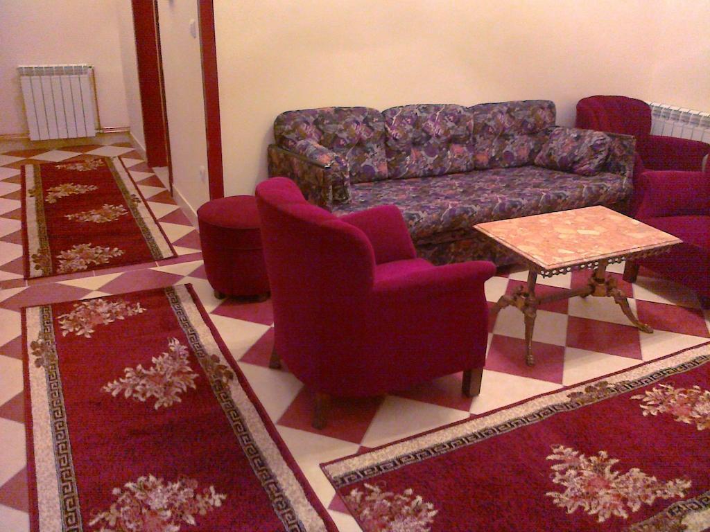 Hostel M Belgrado Esterno foto